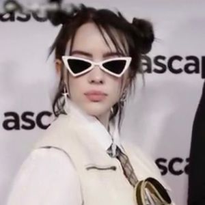 Meet your Posher, Claire